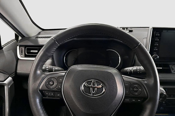 Toyota RAV4 11 of 12