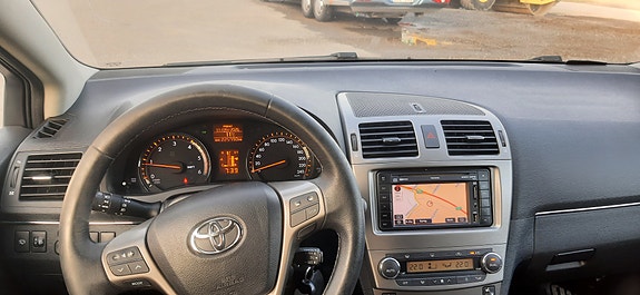Toyota Avensis 5 of 7