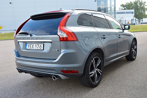 Volvo XC60 6 of 12