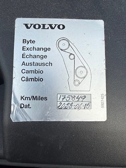 Volvo XC60 12 of 12