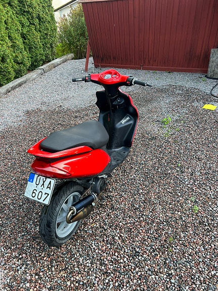 Yamaha Jog R 4 of 8