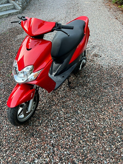 Yamaha Jog R 3 of 8
