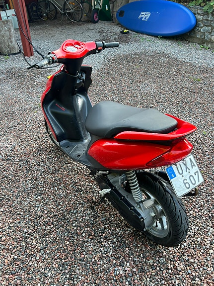 Yamaha Jog R 2 of 8