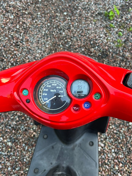 Yamaha Jog R 6 of 8