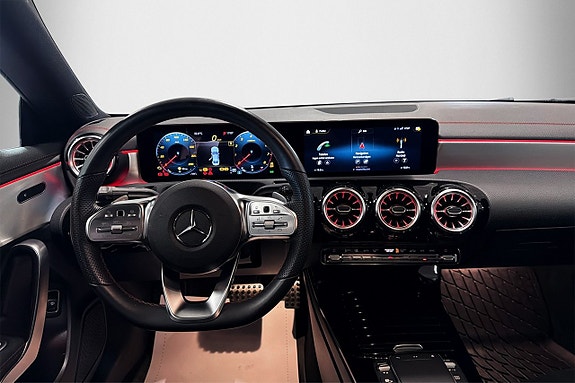 Mercedes-Benz CLA200 8 of 19
