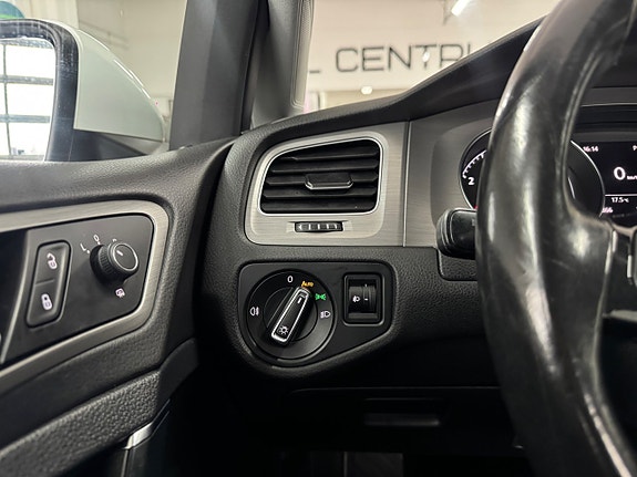 Volkswagen Golf I 11 of 25