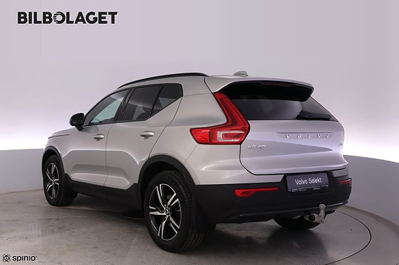 Volvo XC40 4 of 30