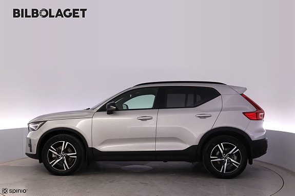Volvo XC40 5 of 30