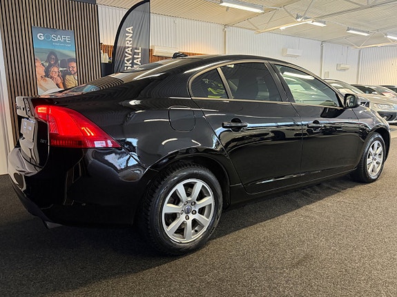 Volvo S60 6 of 20