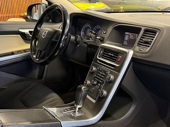Volvo S60 8 of 20