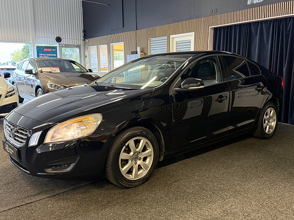 Volvo S60 3 of 20