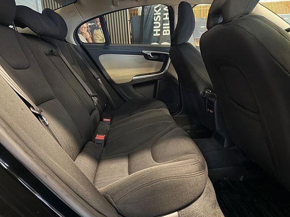 Volvo S60 9 of 20