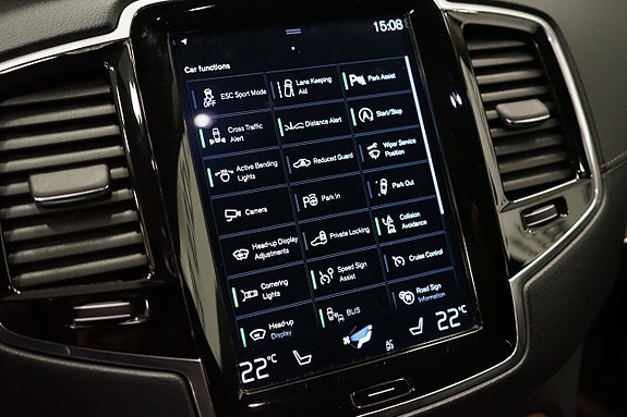 Volvo XC90 22 of 25