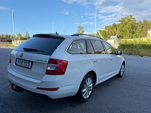 Skoda Octavia 4 of 10