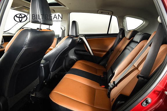 Toyota RAV4 7 of 23