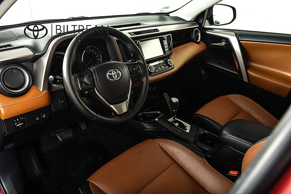 Toyota RAV4 18 of 23