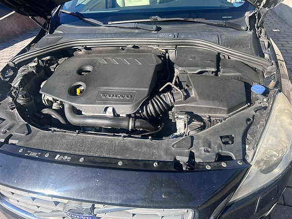 Volvo V60 5 of 10
