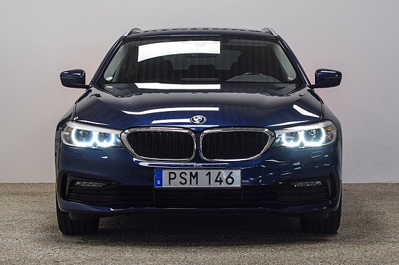 BMW 520d 4 of 30