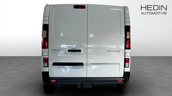 Renault Trafic 7 of 9