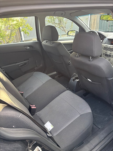Opel Astra 6 of 12