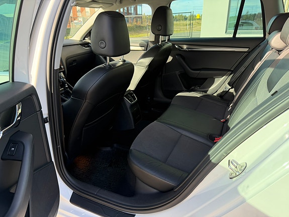 Skoda Octavia 8 of 8