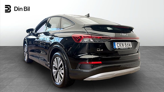 Audi Q4 e-tron 3 of 12