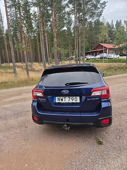 Subaru Outback 6 of 14