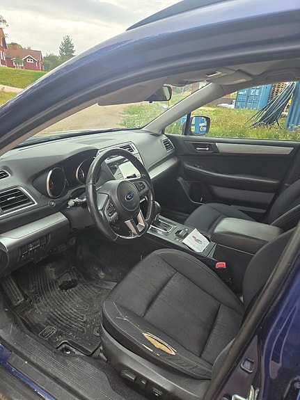 Subaru Outback 9 of 14
