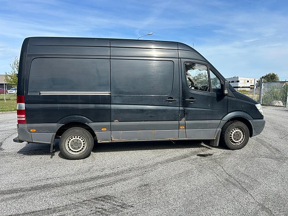 Mercedes-Benz Sprinter 208 4 of 6