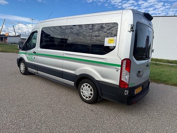 Ford Transit 3 of 6