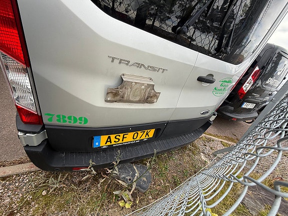 Ford Transit 6 of 6