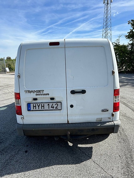 Ford Transit Connect 4 of 6