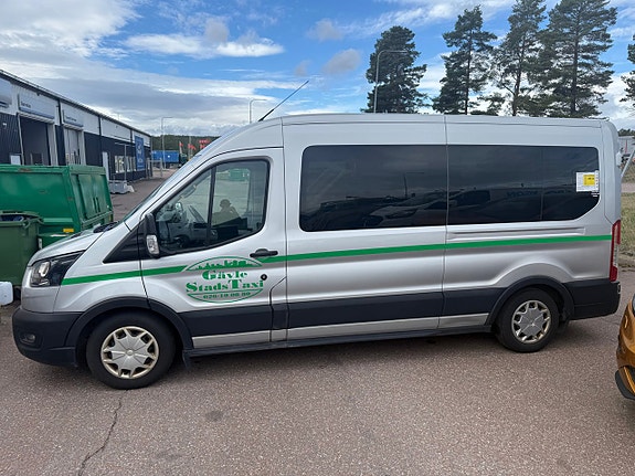 Ford Transit 2 of 6