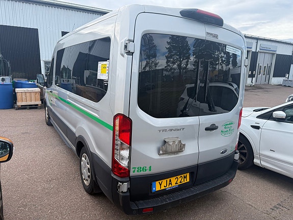 Ford Transit 3 of 6
