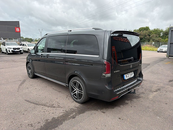 Mercedes-Benz V-Klass 3 of 6