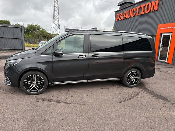 Mercedes-Benz V-Klass 2 of 6