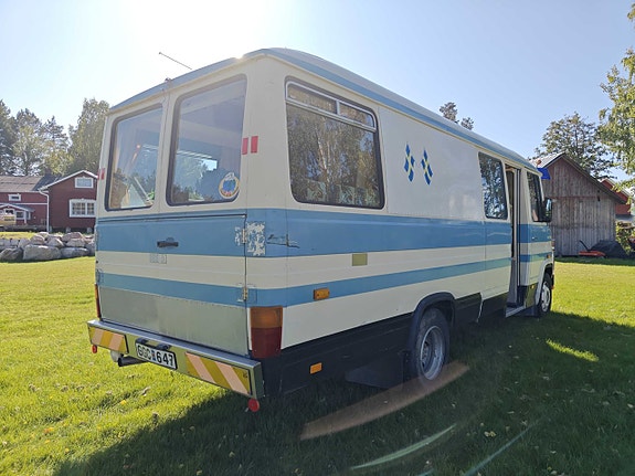 Mercedes-Benz T2 5 of 6