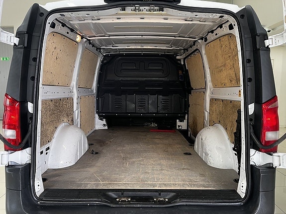 Mercedes-Benz Vito 114 11 of 24