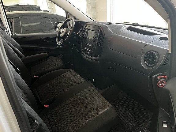 Mercedes-Benz Vito 114 17 of 24