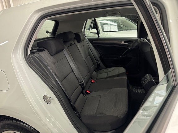 Volkswagen Golf I 21 of 25