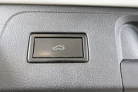Volkswagen Passat 24 of 24