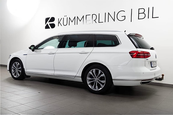 Volkswagen Passat 6 of 24