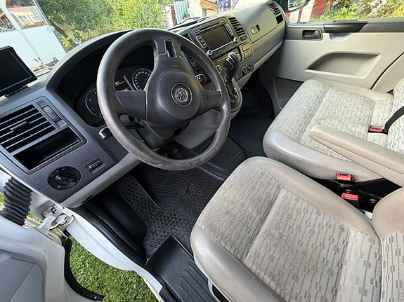 Volkswagen Transporter 22 of 26