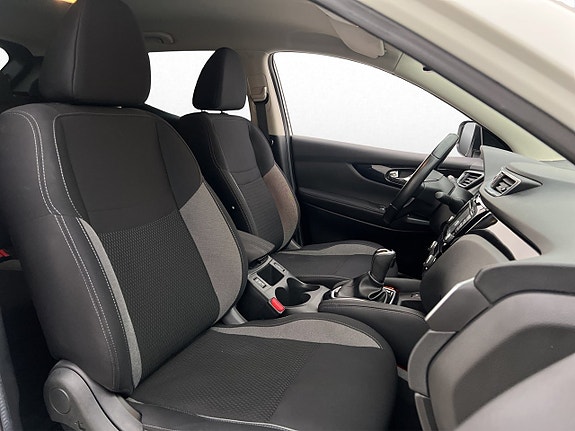 Nissan Qashqai 24 of 30