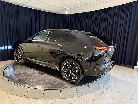 Mazda CX-6e 4 of 14