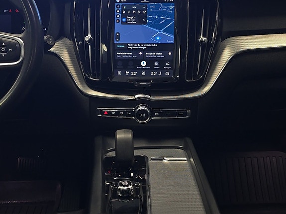Volvo XC60 11 of 18