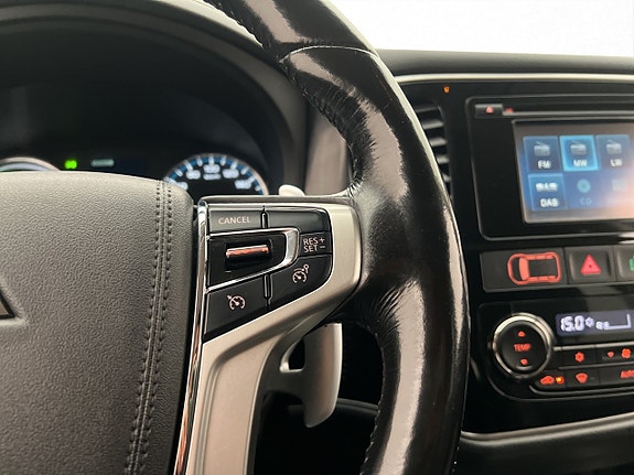 Mitsubishi Outlander 16 of 23