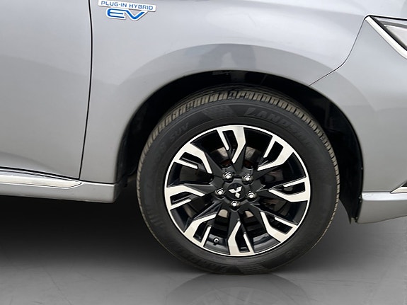 Mitsubishi Outlander 23 of 23