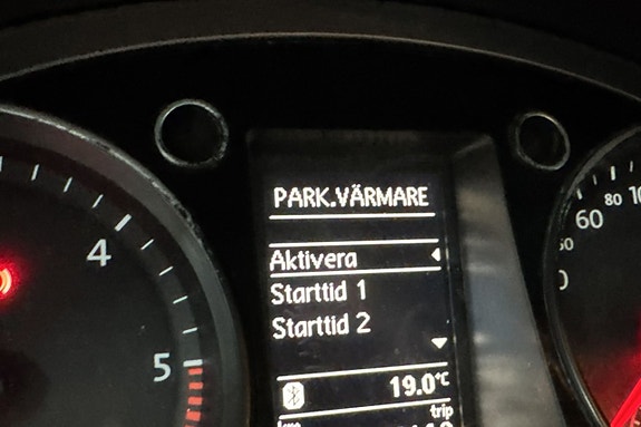 Volkswagen Passat 8 of 17