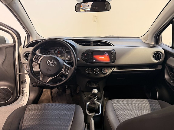 Toyota Yaris 10 of 11